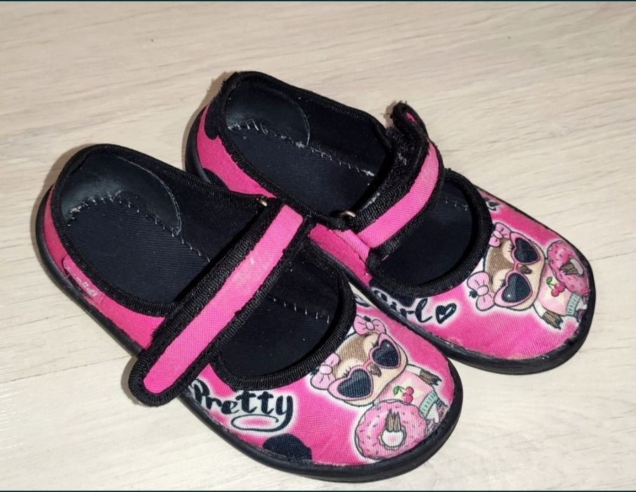 Тапочки Waldi для вашої принцеси.