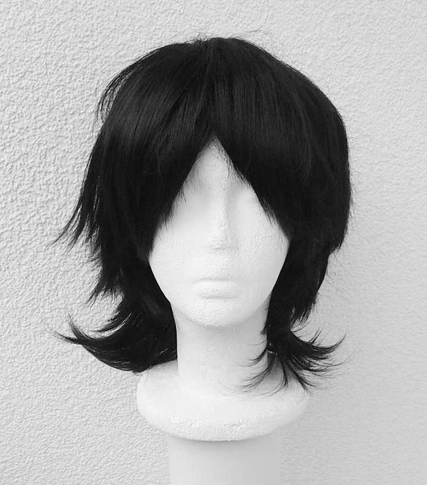 Czarna peruka krótka z dłuższym tyłem męska cosplay wig czarny męski