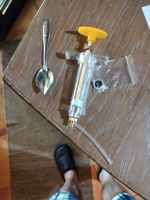 Seringas para alimentar passarinhos