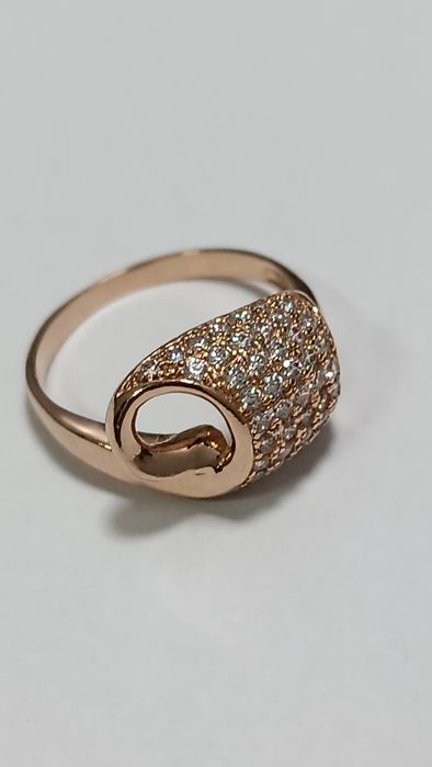 Золота каблучка 3.88г 585