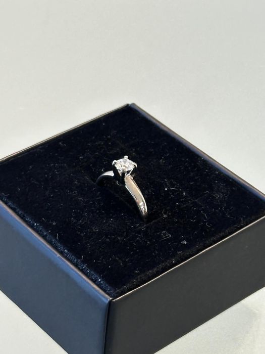 Sprzedam pierscianek