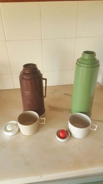 Termos da marca Thermos