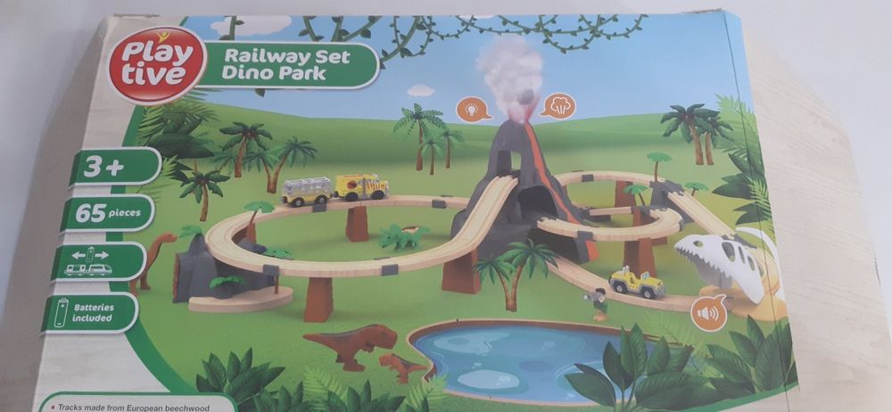 Pay tivi  drewniana kolejka  park dinozaurówwulkan