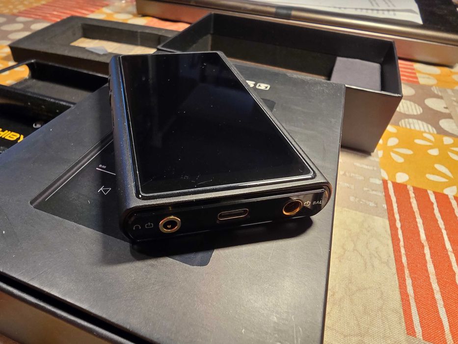 Hi-Fi аудиоплеер Hiby R5 Saber Black