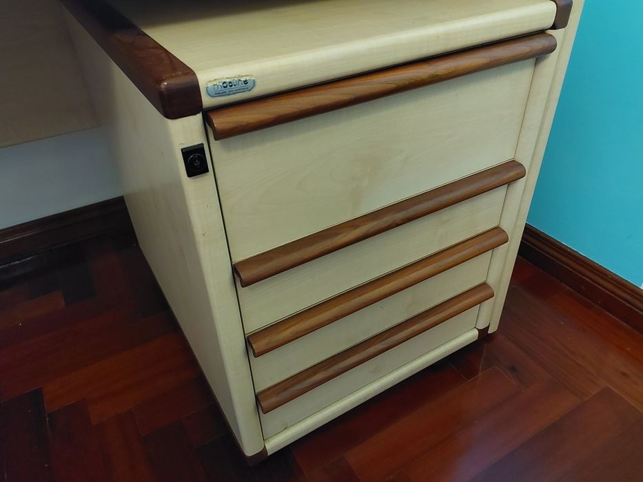 Secretaria + módulo gavetas