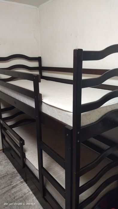 Продам двоярусне ліжко