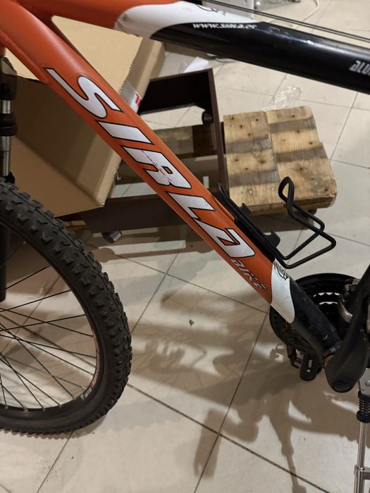 Bicicleta Sirla como nova