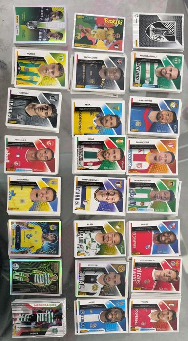 Cromos liga portuguesa 2025-2026 apenas para trocar, não quero ganhar dinheiro com isto, apenas quero completar a cardeneta dos meus filhos.  Obrigado