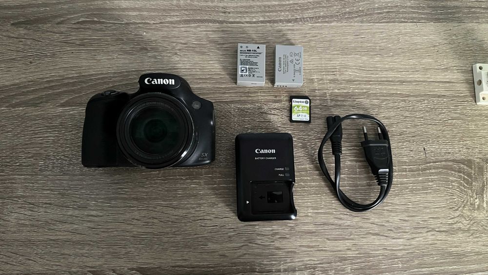 Canon PowerShot SX60 HS – Superzoom 65x | Excelente Estado | 2 Baterias + Carregador + Cartão 64GB