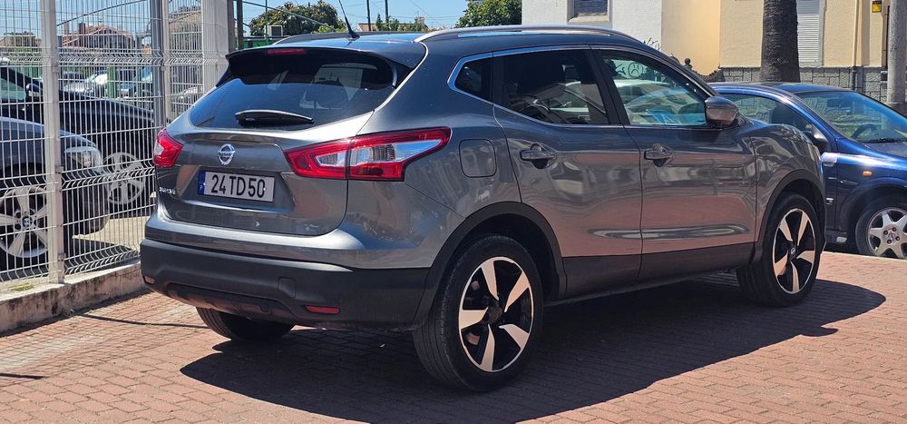 Nissan Qashqai 1.5 dCi N-Connecta 18 RS+PS
