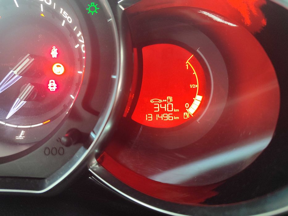 Ds3  1.6 thp Sport Chic foto 3