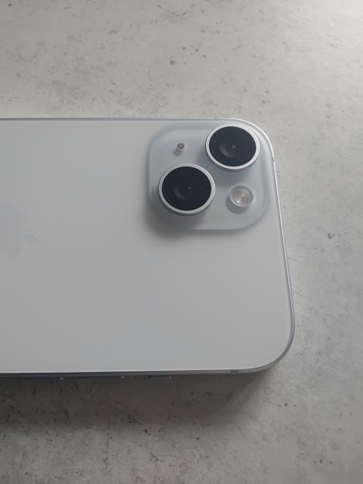 iPhone 15 128 GB niebieski IDEAŁ