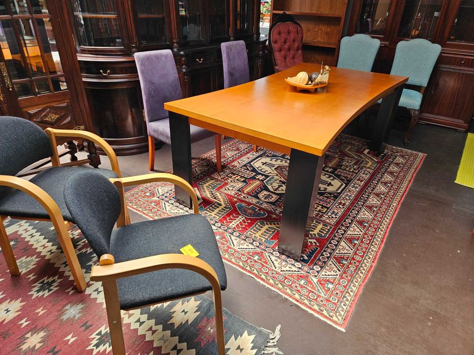 Mesa de sala - óptimo estado - Só a mesa as cadeiras são à parte