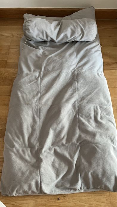 Cadeira/sofa de criança muito boa