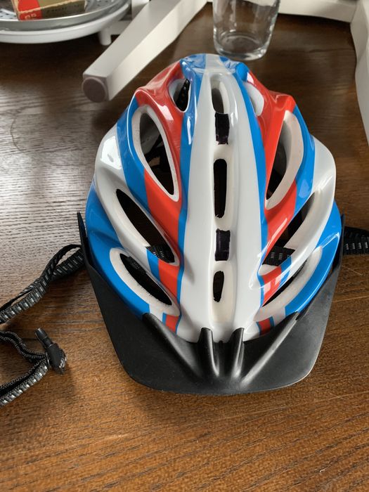 Kask dla dziecka na rower, hulajnogę, wrotki itp.