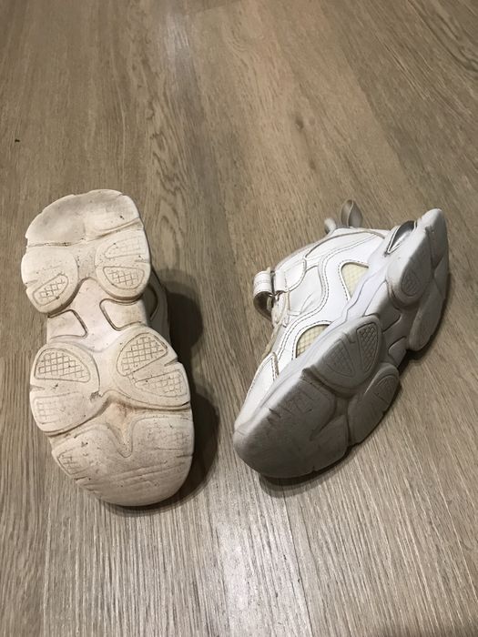 Кросівки дитячі 33 р