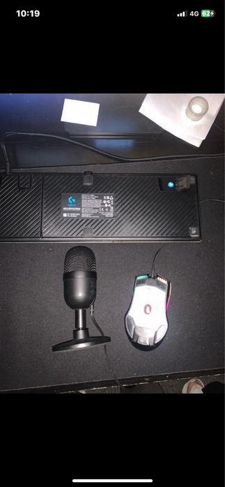 Teclado  rato e microfone  – Ótimo Negócio!