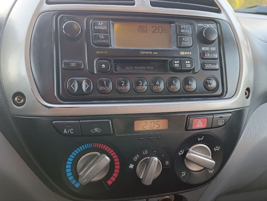 Продам Toyota Rav 4