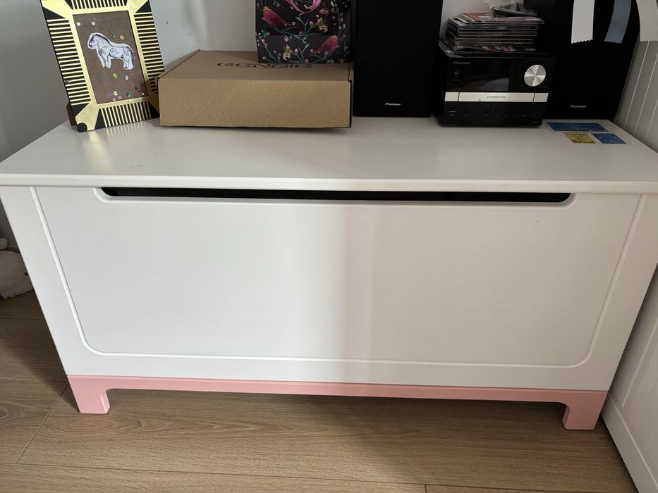 Zestaw drewnianych mebli dziewczecych Meblik