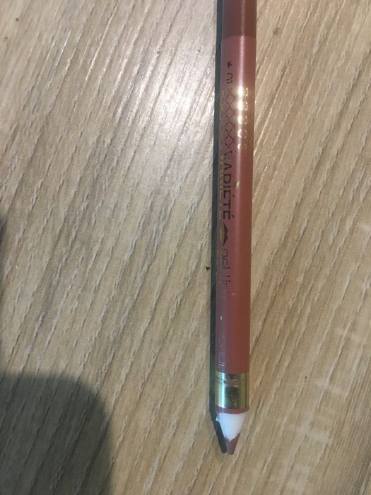 Eveline konturówka do ust nude, neutralny beż