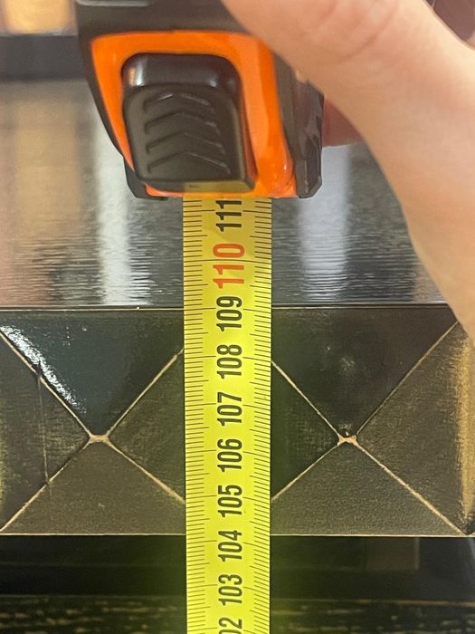 Bar/Receção         

•Medidas:
Largura 1,21
Comp