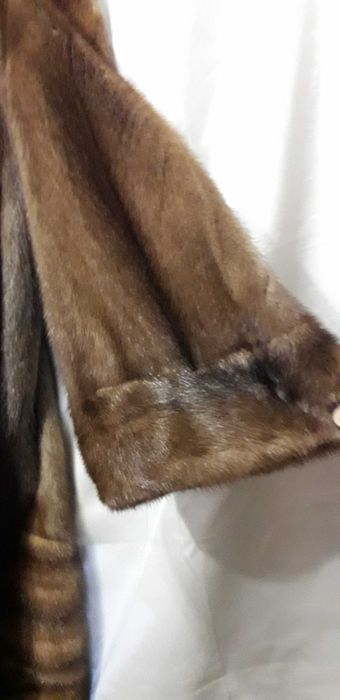 Шубка норкова натуральне хутро