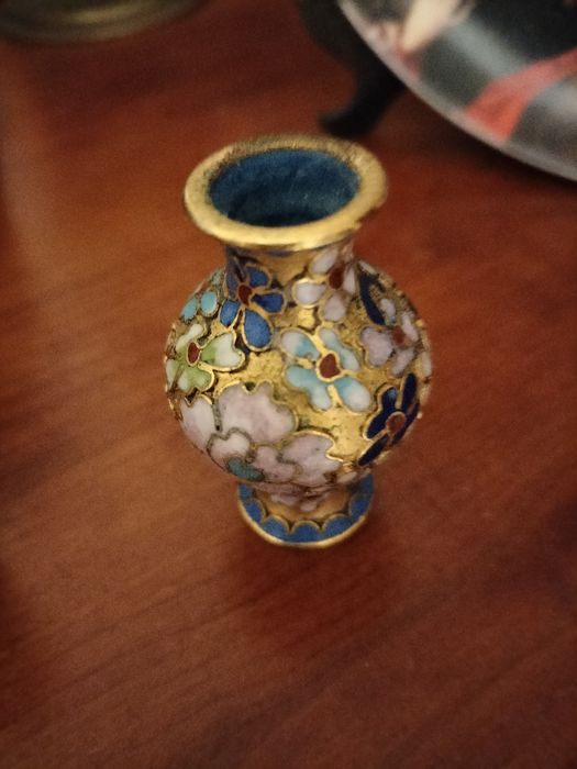 Jarras em miniatura em esmalte closonne chinês