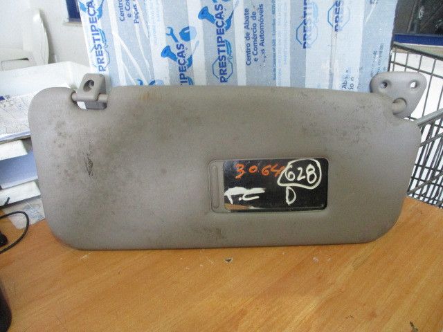 Pála de sol direita TOYOTA Corolla Liftback (_E11_)