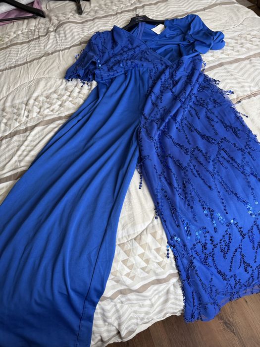 Kombinezon koloru zafir sylvestrowy