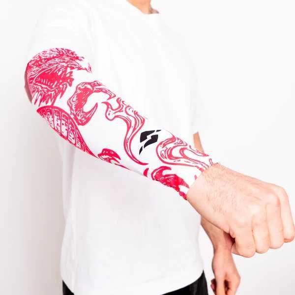 Red Dragon Sleeve - Pro Sleeve