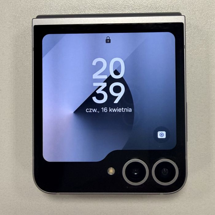 Smartfon Galaxy Z Flip 6 256GB Silver Shadow