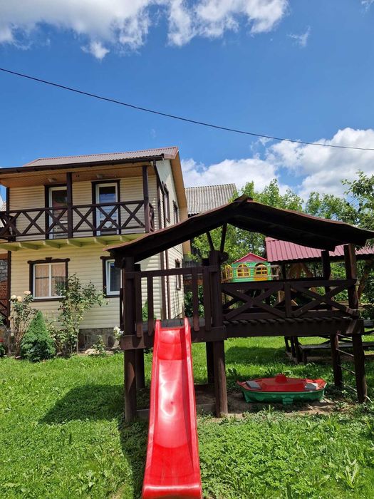 Окремий будиночок подобово. Котедж в Карпатах. Відпочинок в Яремче.