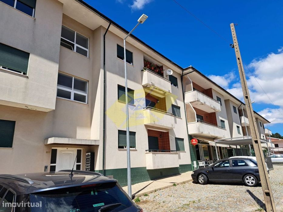 Apartamento T3 em Revinhade (Felgueiras)