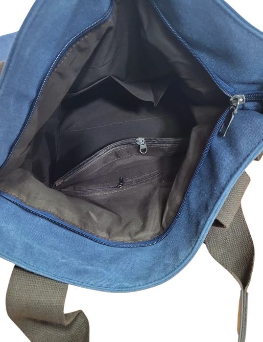 Niebieska torebka shopper