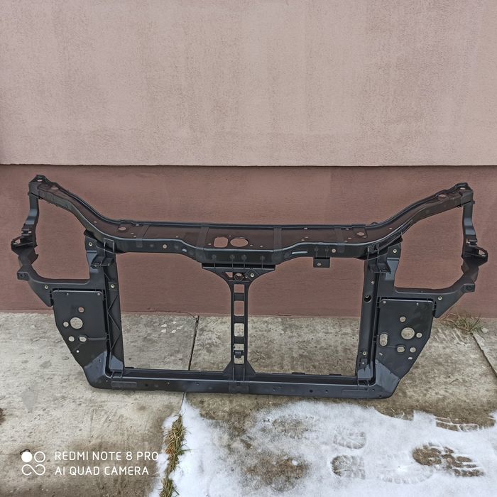 Панель передняя передня телевізор Accent Акцент