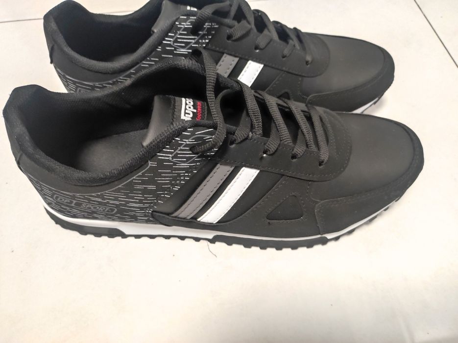 Buty męskie typu adidasy