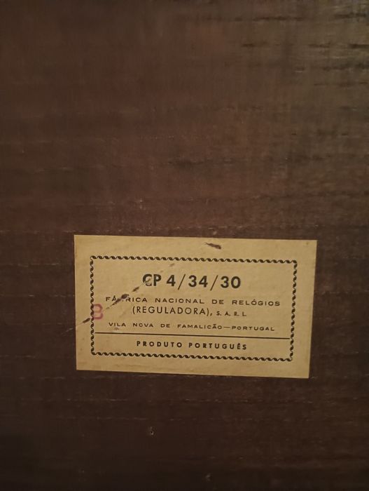 Relógio de parede com pêndulo relejoaria portuguesa