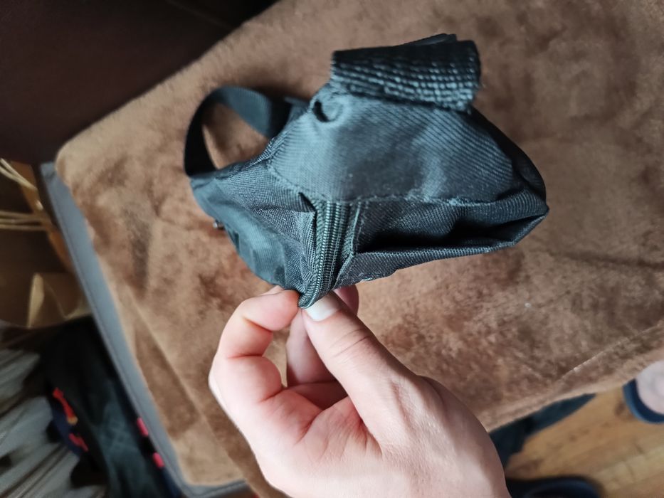 Saszetka nerka na pas