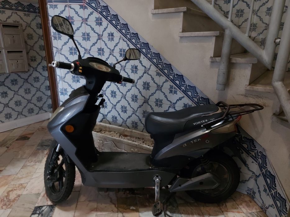 Bicicleta Elétrica Vortex com Avaria