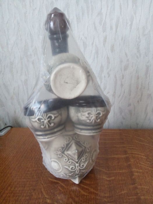 Сувенирный набор "Булава" графин и три рюмки.