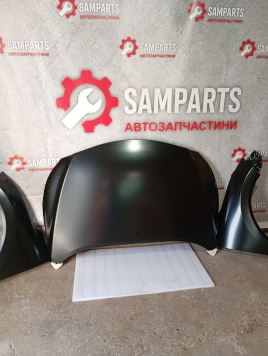 Toyota venza капот