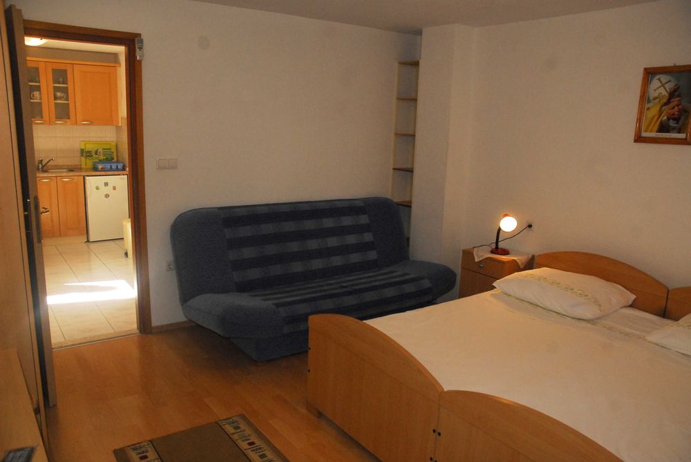 Chorwacja apartamenty i pokoje na wyspie