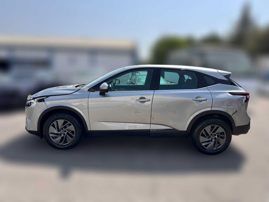 NISSAN Qashqai III (J12) 1.3 DIG-T 140 cv de 2023 Salvado