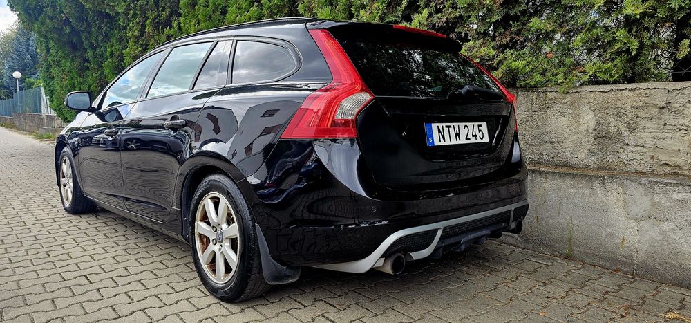 Volvo v60 1.6 150KM R-Design