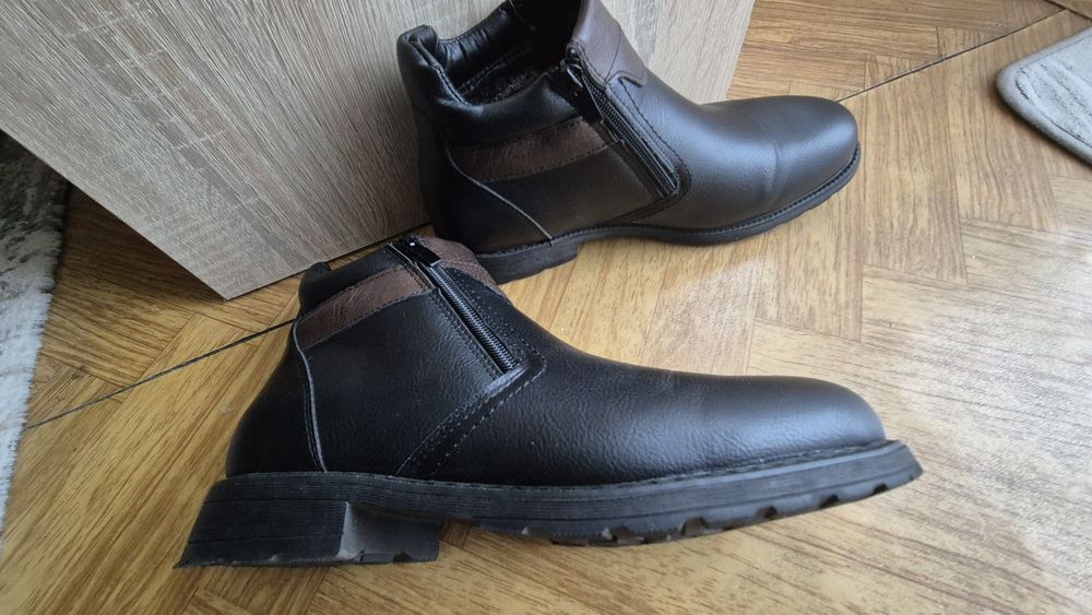Buty do kostki meskie rozm.40