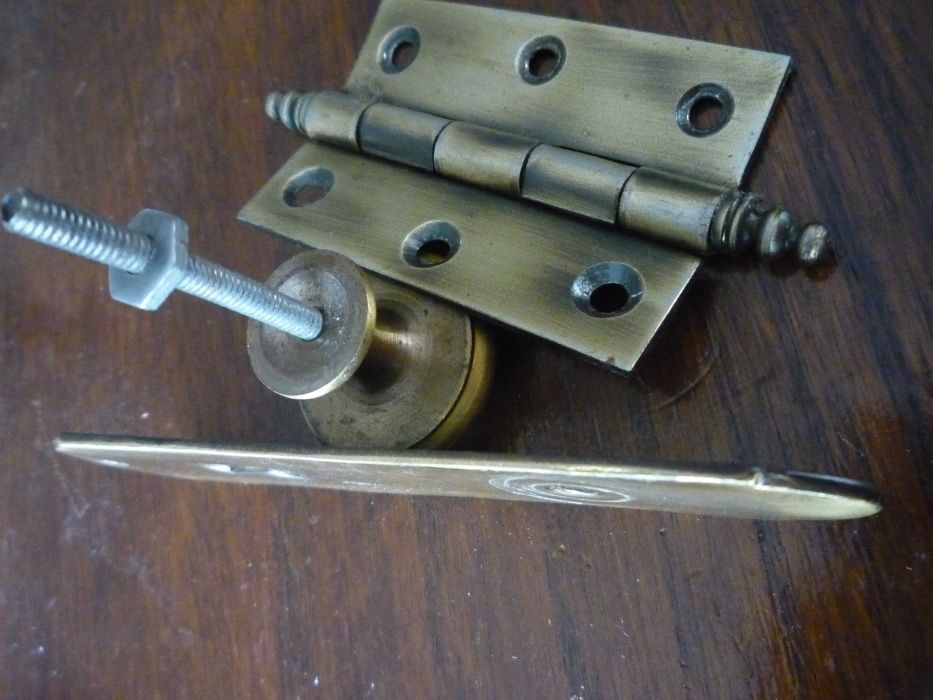 Puxadores+dobradiças+espelhos p/ armário+2 canhões p/ fechaduras