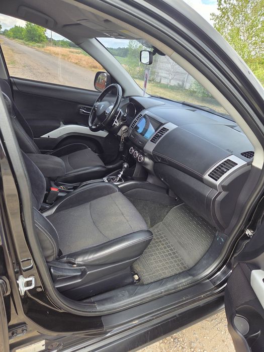 Продаж авто Пежо 4007