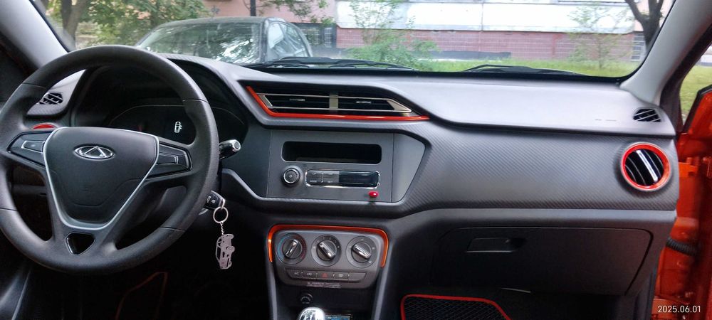 Продам автомобиль CHERY TIGGO 2