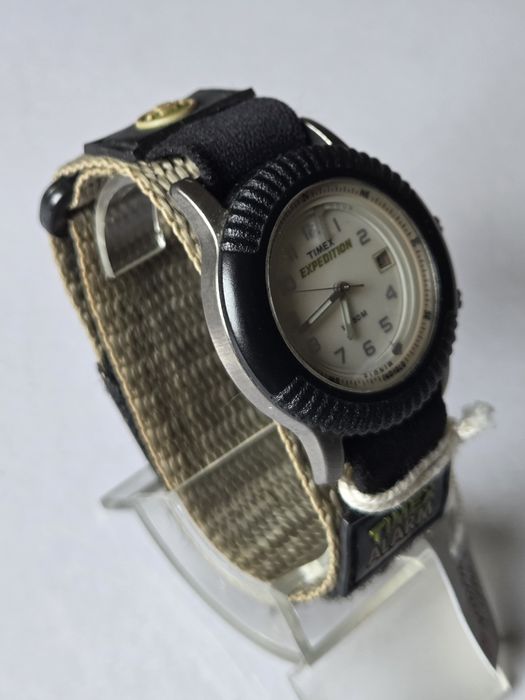 Timex expedition novo