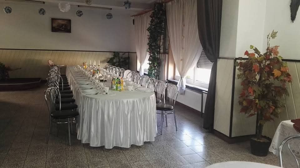 Dom mieszkanie restauracja firma